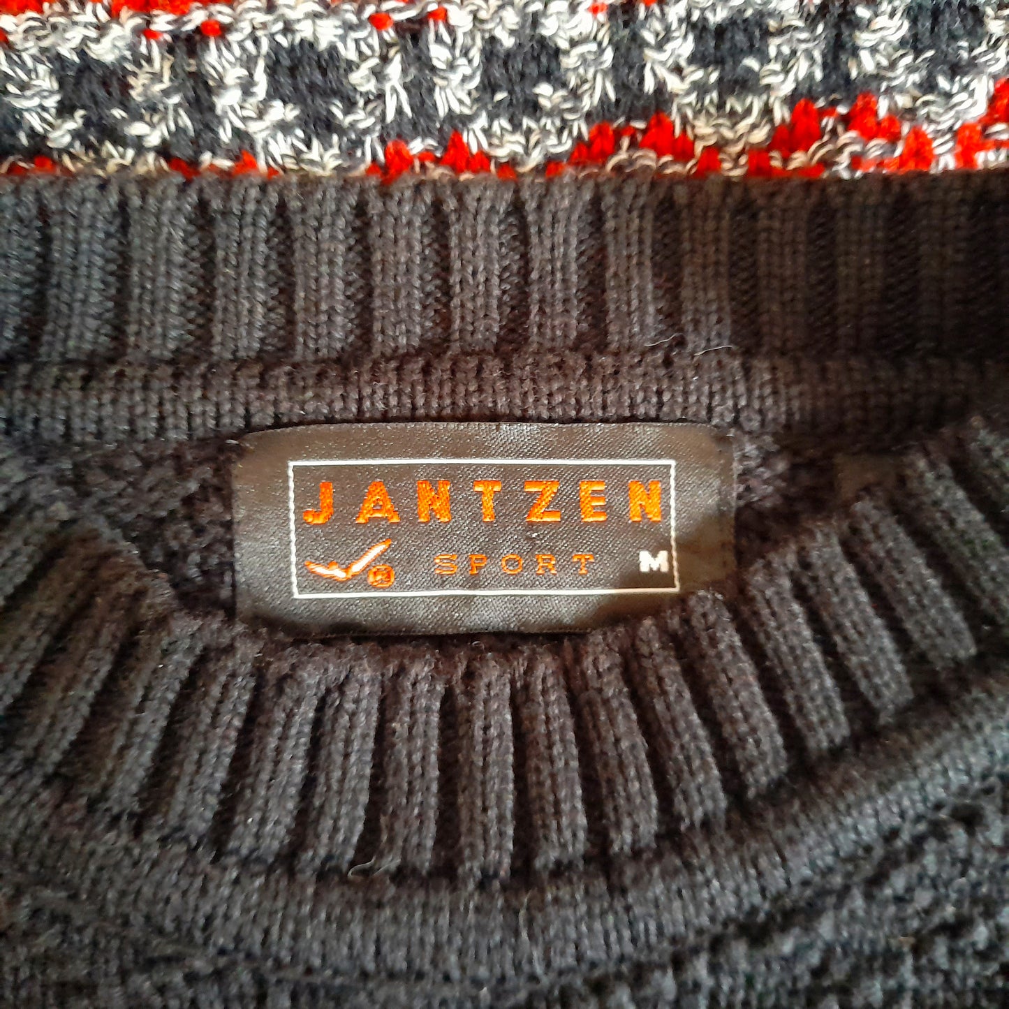 Vintage JANTZEN Black & Red Geometric Knit Jumper