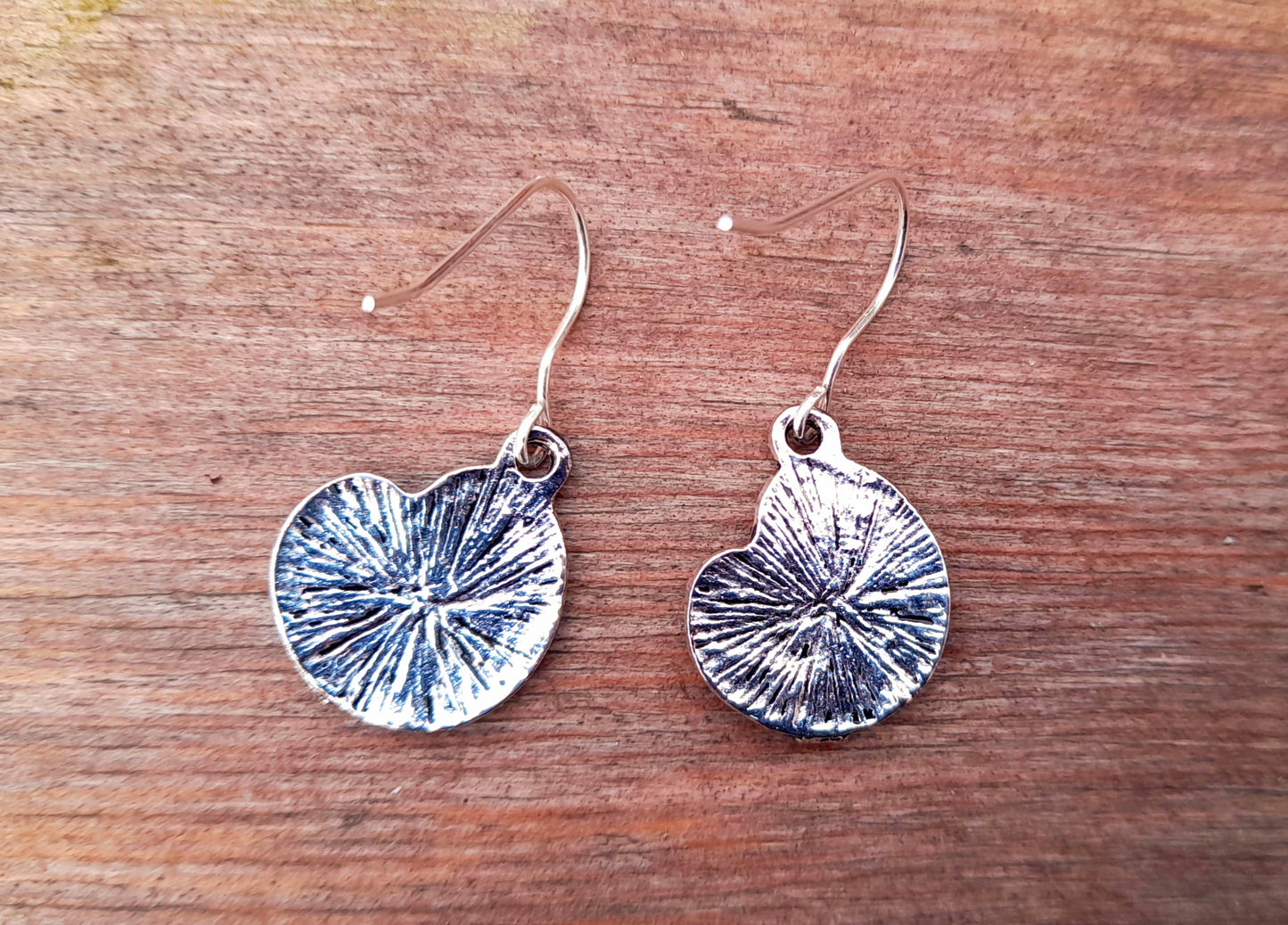 Silver Lily Pad Frog Vintage Charm Drop Earrings
