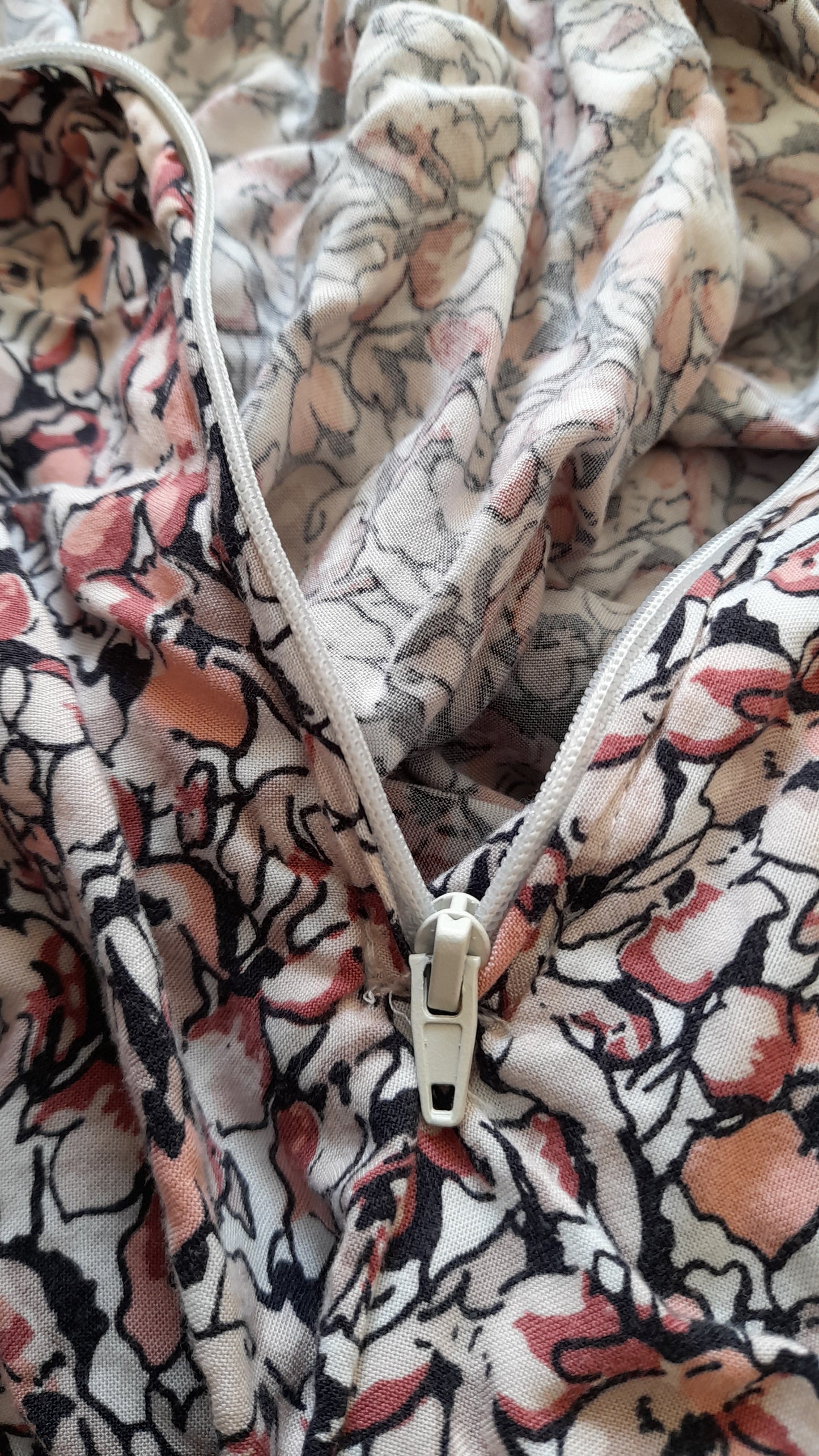Vintage Abstract Floral Viscose Short Sleeve Midi Dress