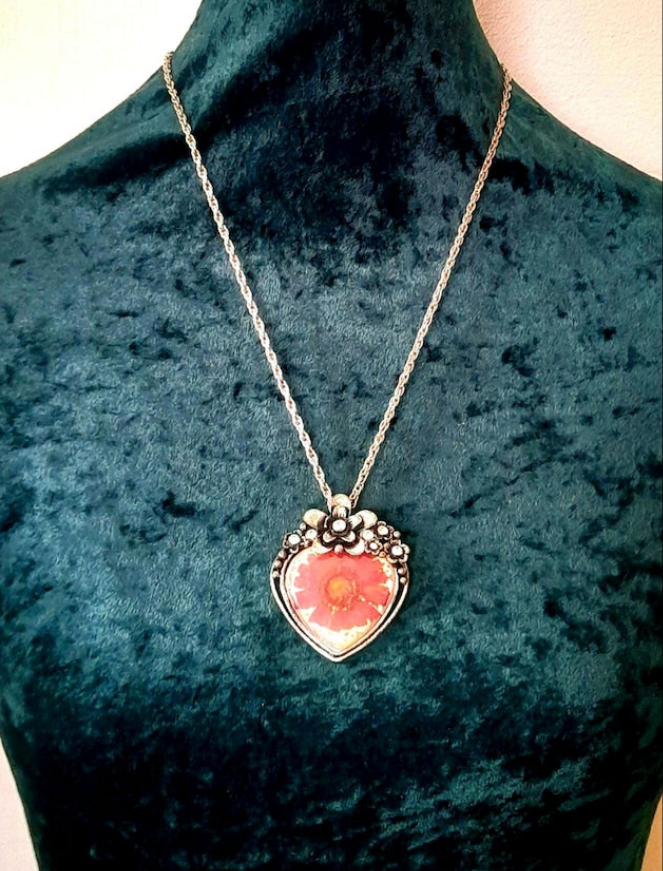 Antique Silver Real Flower Rhinestone Heart Pendant