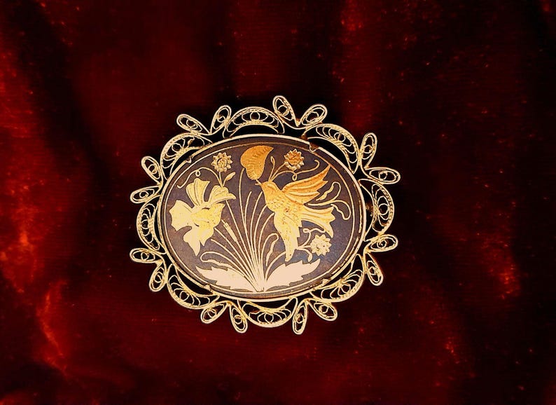 Damascene 1940s Bird & Flowers Gold Filigree Brooch