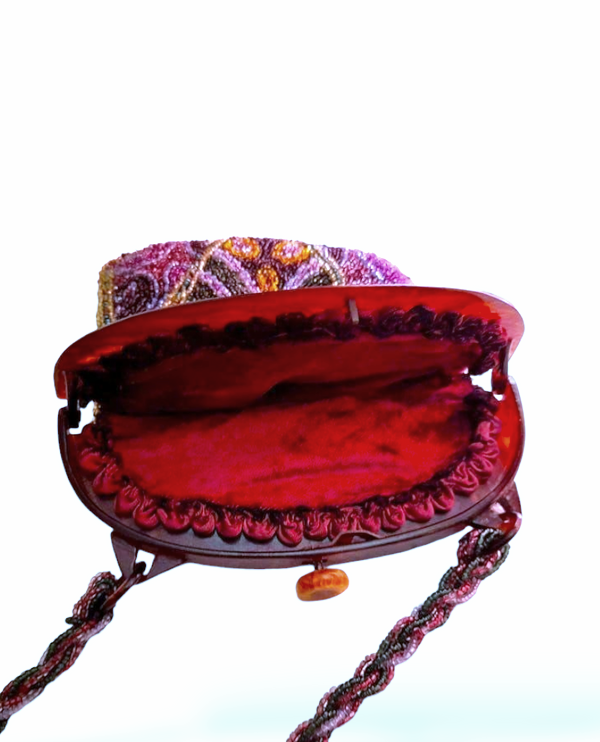 Art Deco 1920s Micobeaded Clasp Bag