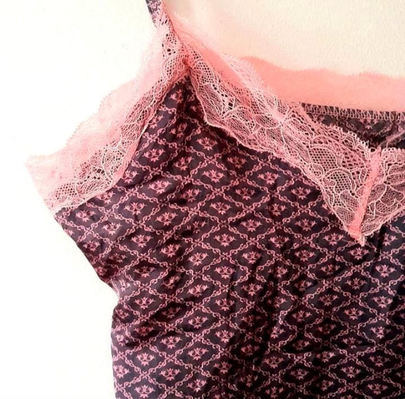Black Pink Floral Diamond Print Vintage Y2K Fancy Satin Lace Camisole Top