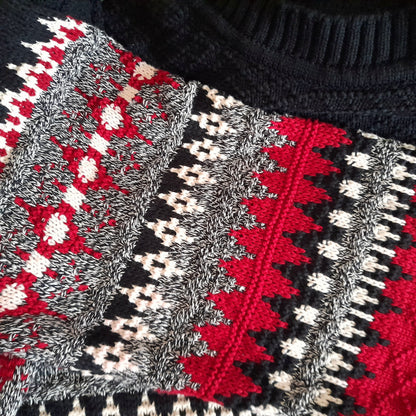 Vintage JANTZEN Black & Red Geometric Knit Jumper
