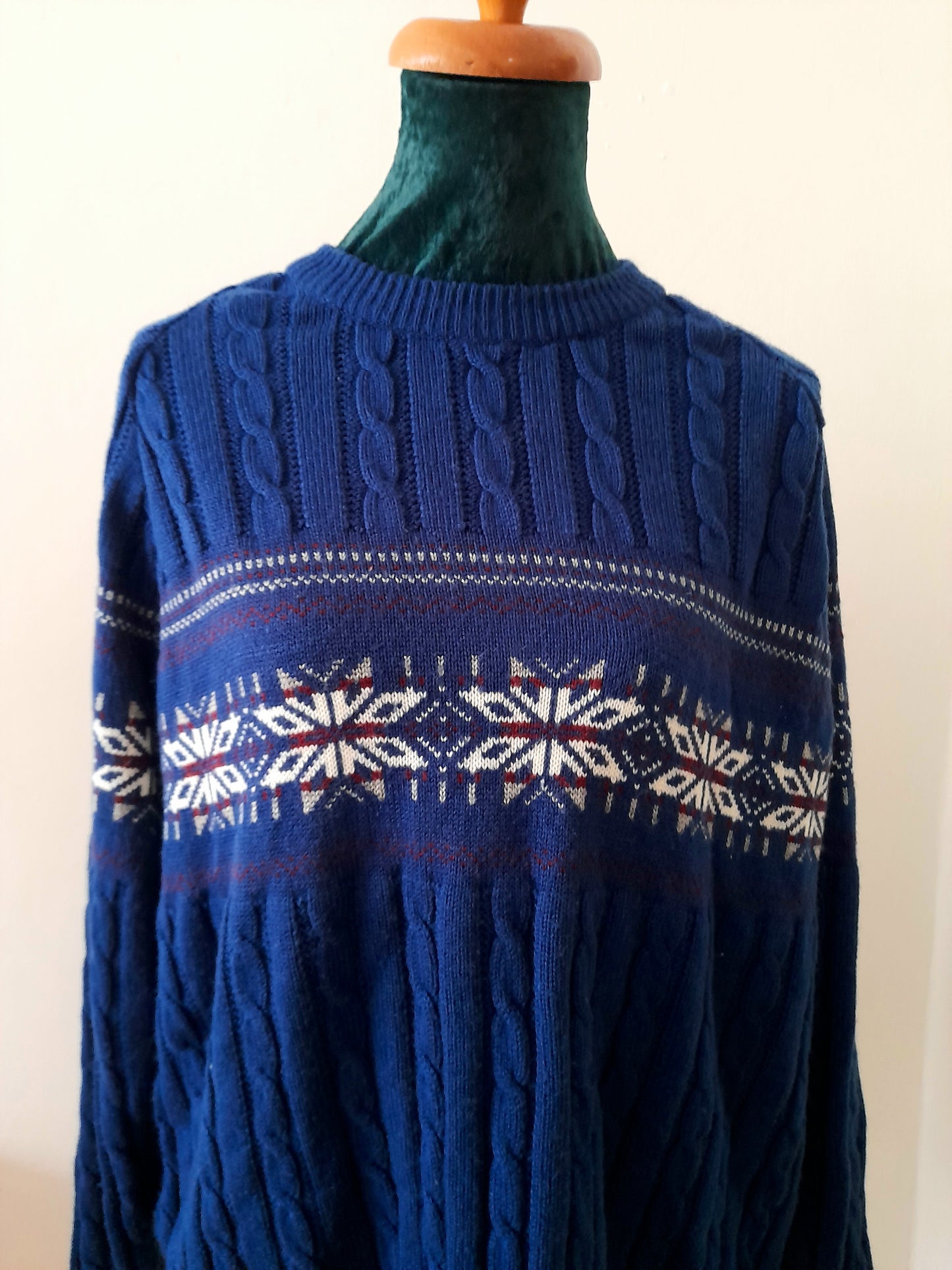 Vintage Y2K Buckingham Navy Icelandic Cable Knit Unisex Jumper