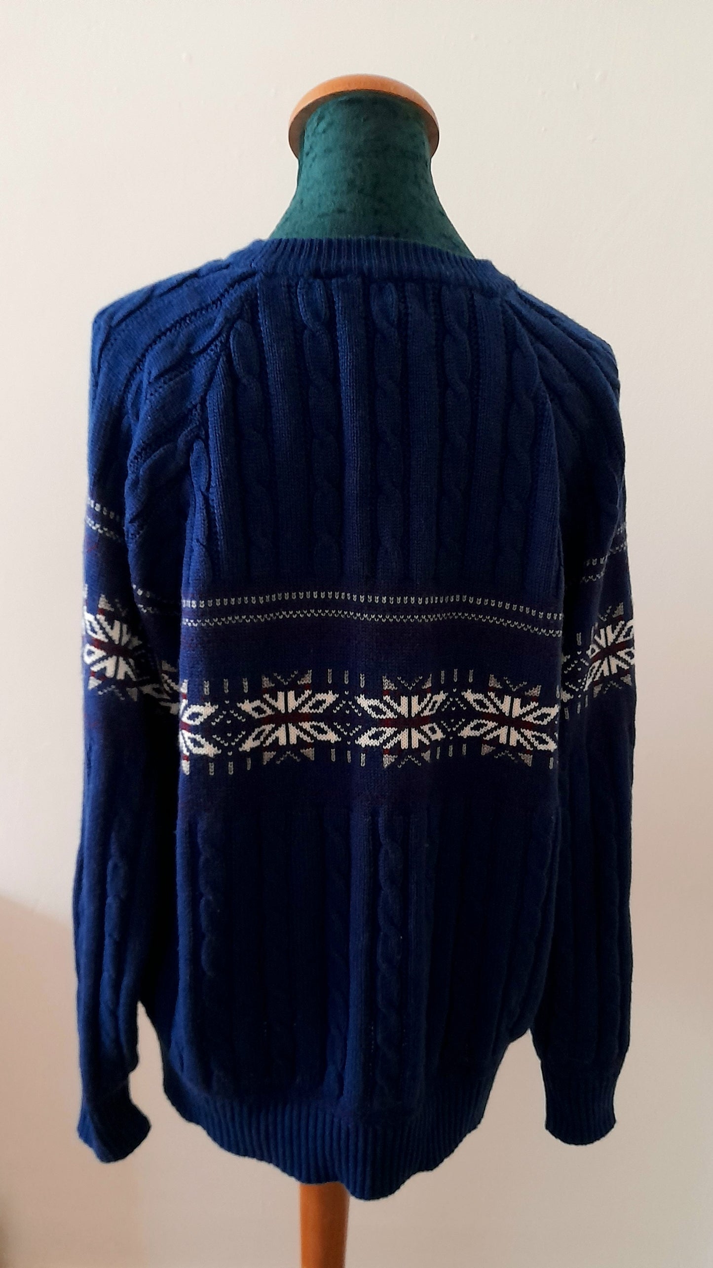 Vintage Y2K Buckingham Navy Icelandic Cable Knit Unisex Jumper