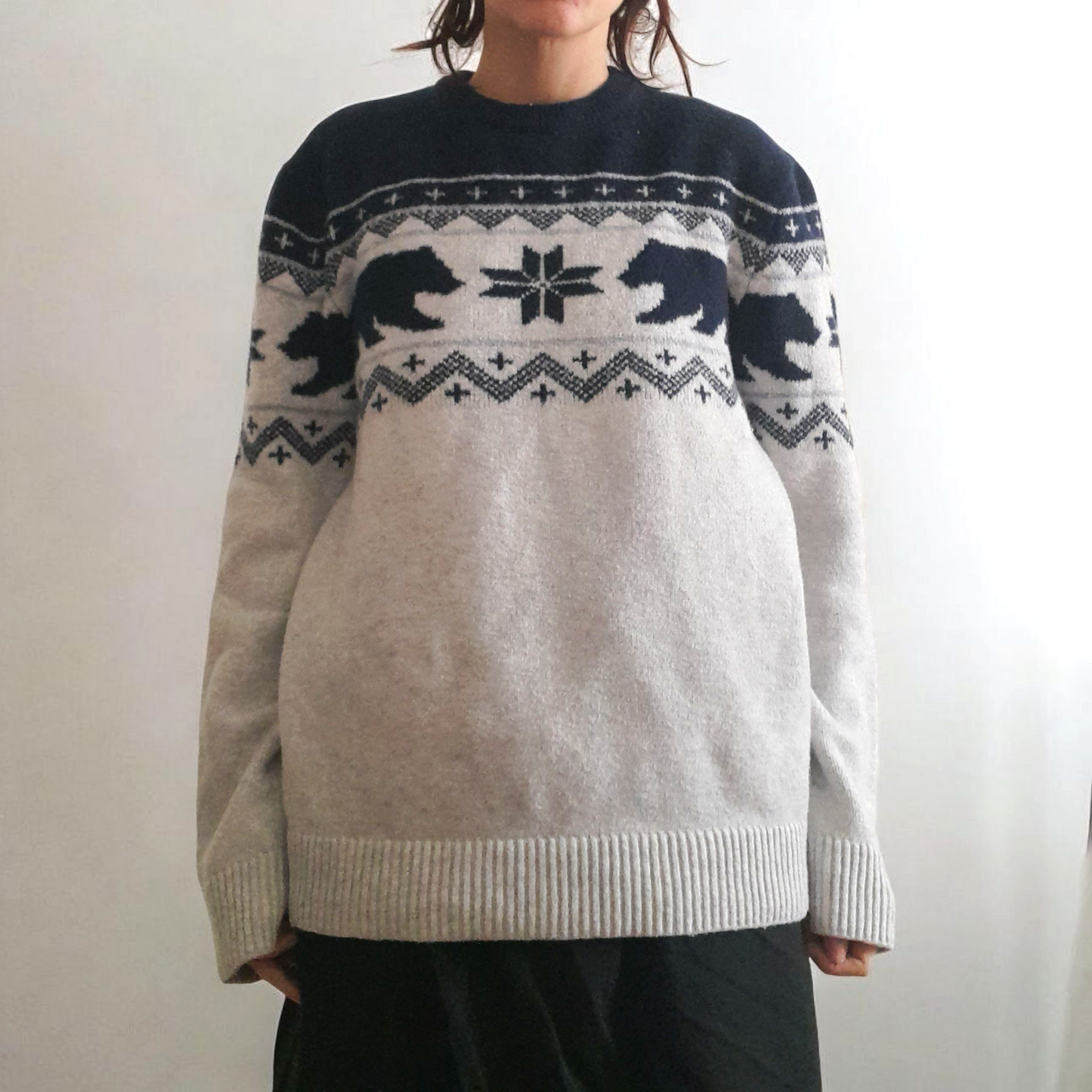 Vintage OLD NAVY Pale Grey Navy Polar Bear Icelandic Chunky Knit Jumper