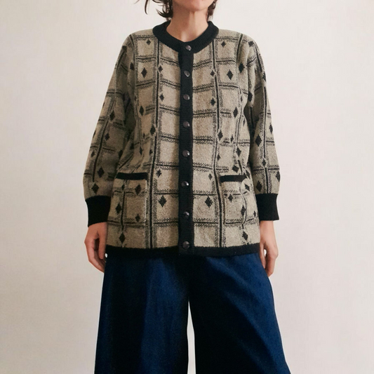 Vintage 80s Oatmeal Beige Black Diamond Knit Check Cardigan