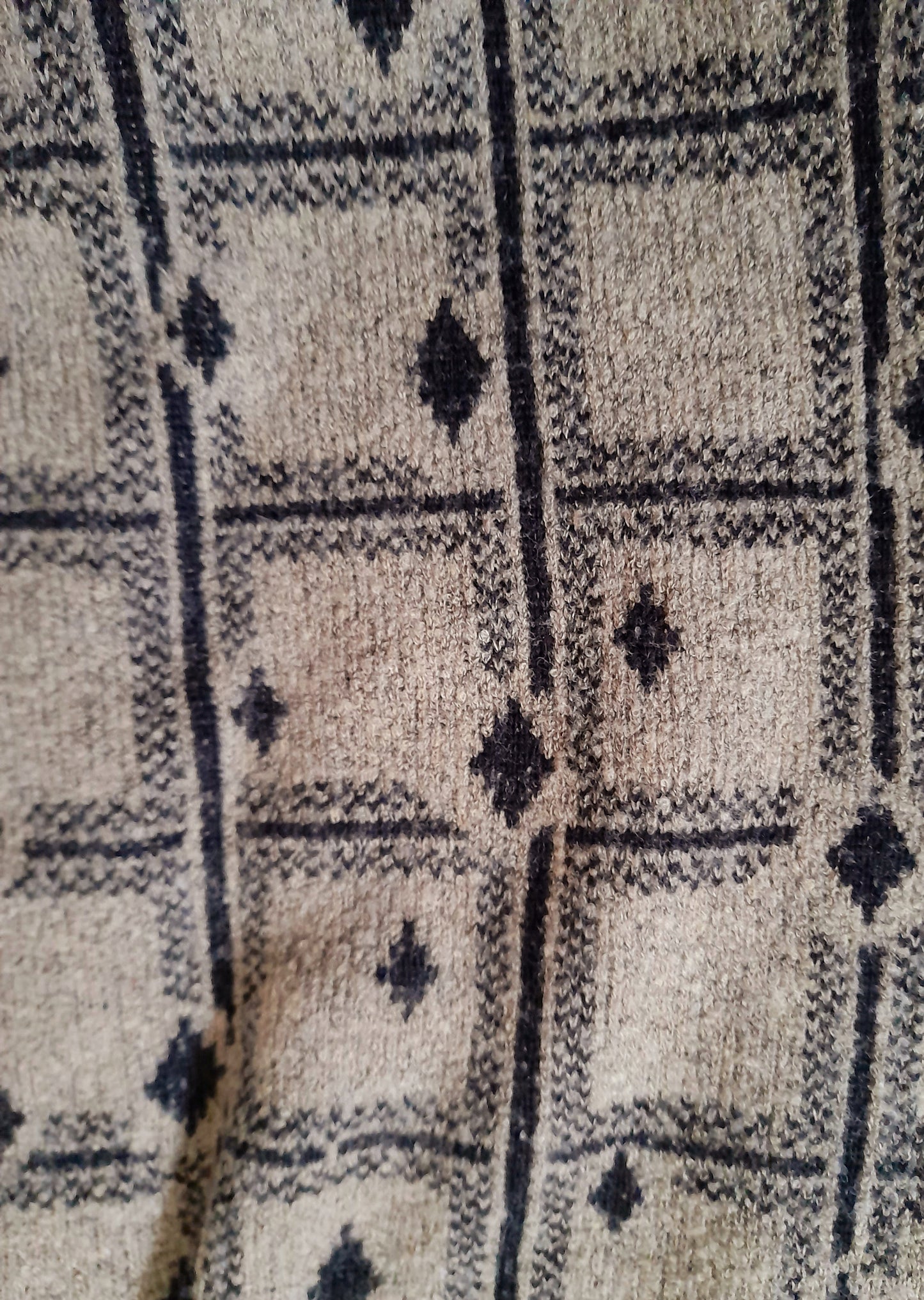 Vintage 80s Oatmeal Beige Black Diamond Knit Check Cardigan
