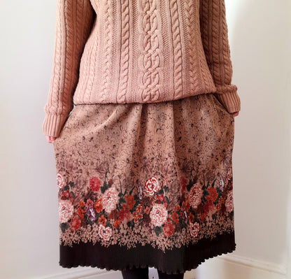 Vintage 70s Handsewn Floral Mini Pleat Midi Skirt