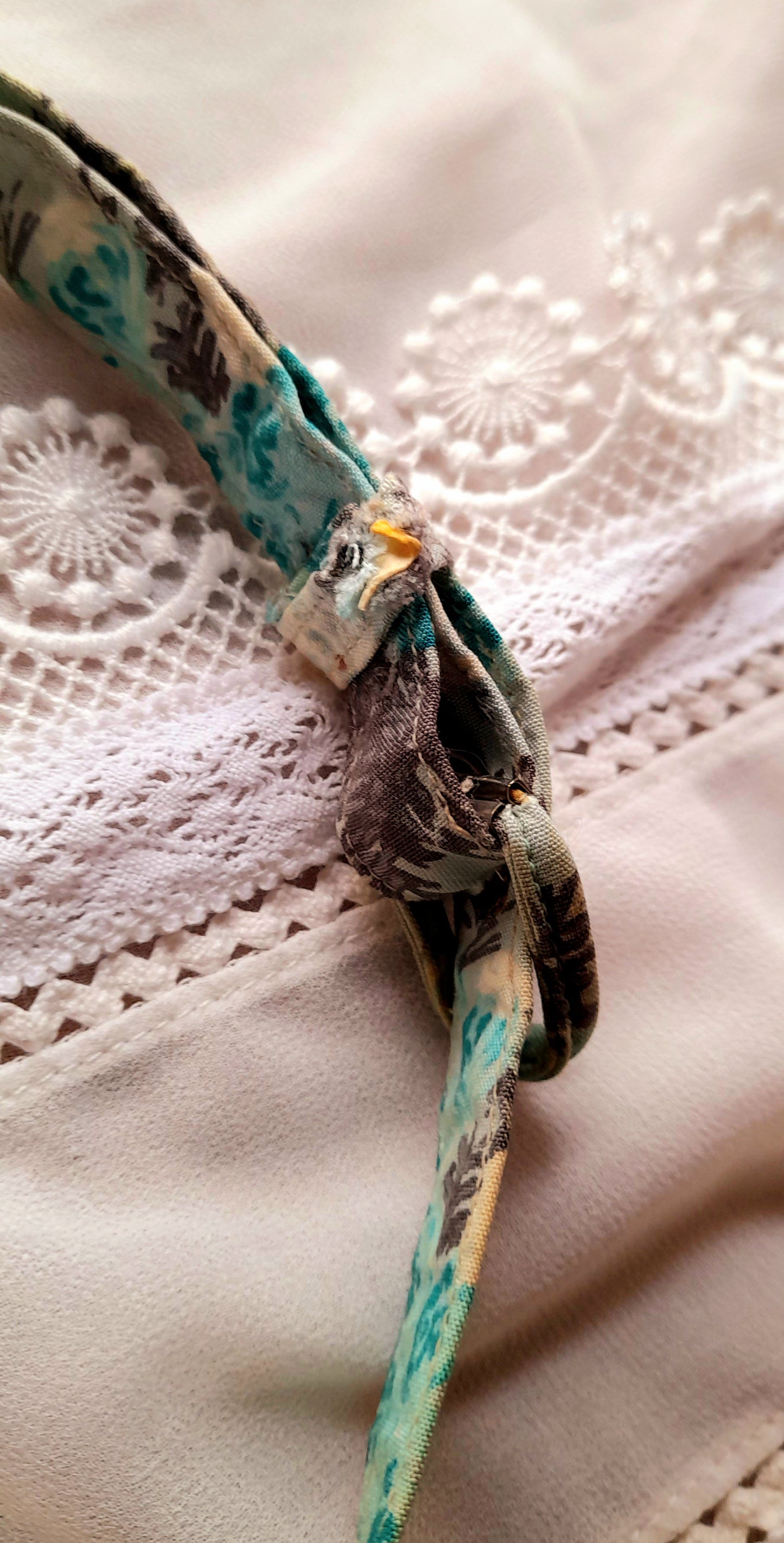 Vintage 1950s Turquoise Mint Floral Fabric Belt