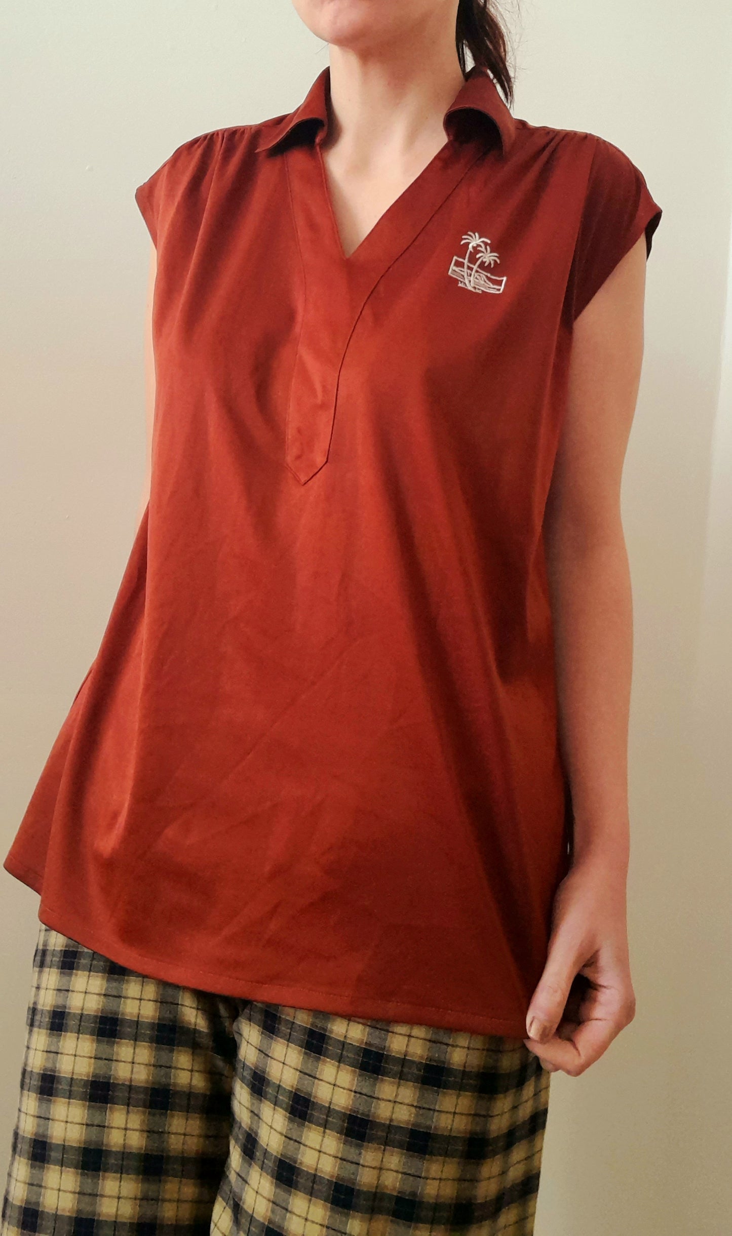 Vintage 70s Sienna Silky Stretchy Jersey Sleeveless Embroidered Blouse