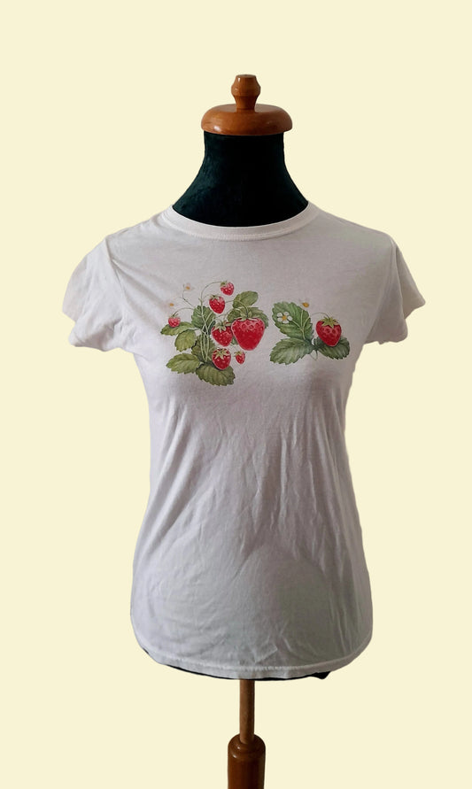 White Flowering Strawberry Plant Organic Cotton T-shirt