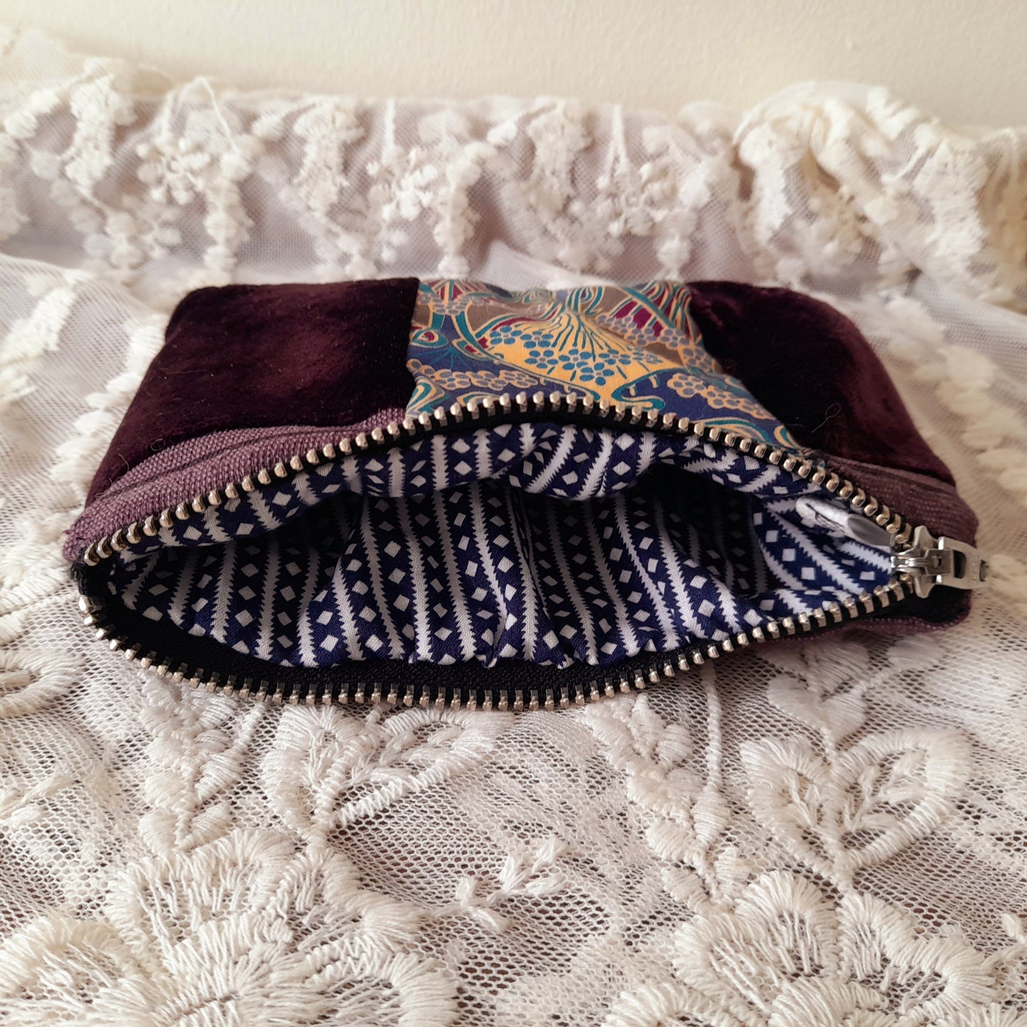 Velvet Liberty Ianthe Zip Wallet Pouch