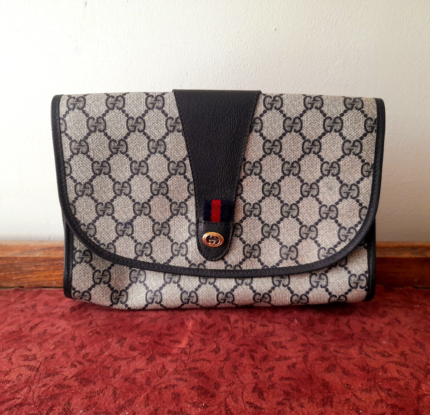 Vintage 90s Gucci Sherry Canvas Clutch Grab Bag