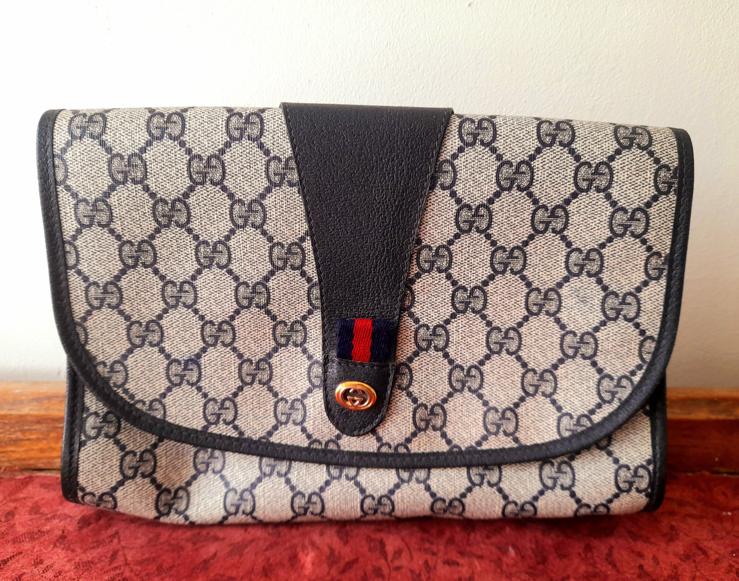 Vintage 90s Gucci Sherry Canvas Clutch Grab Bag
