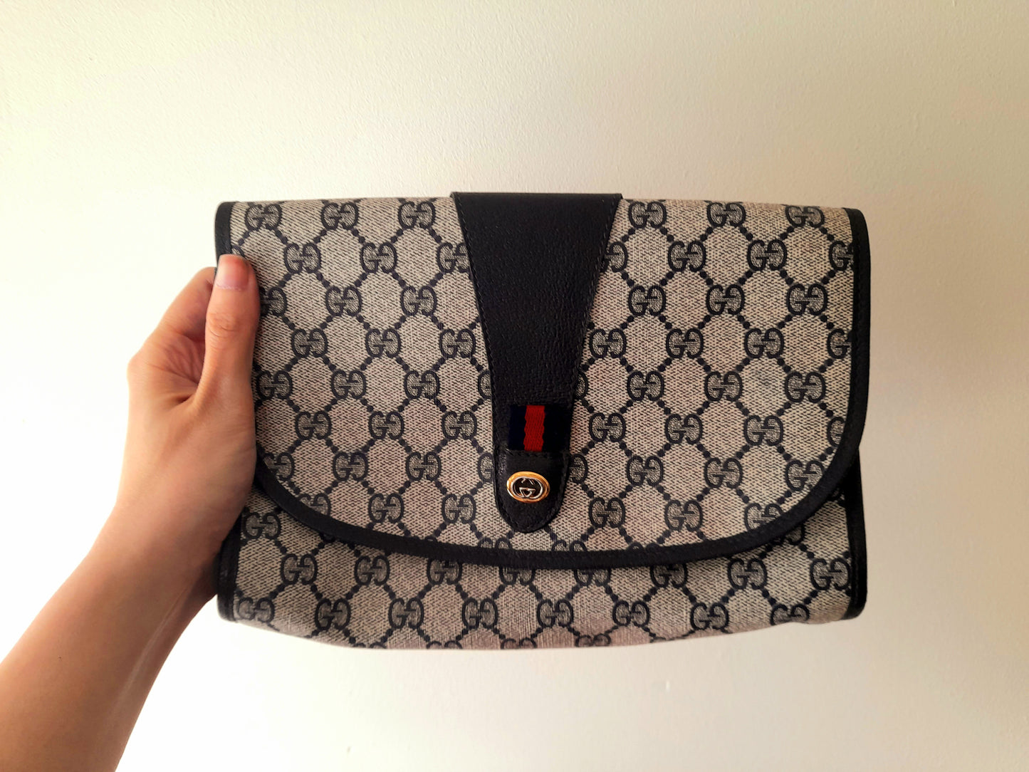 Vintage 90s Gucci Sherry Canvas Clutch Grab Bag