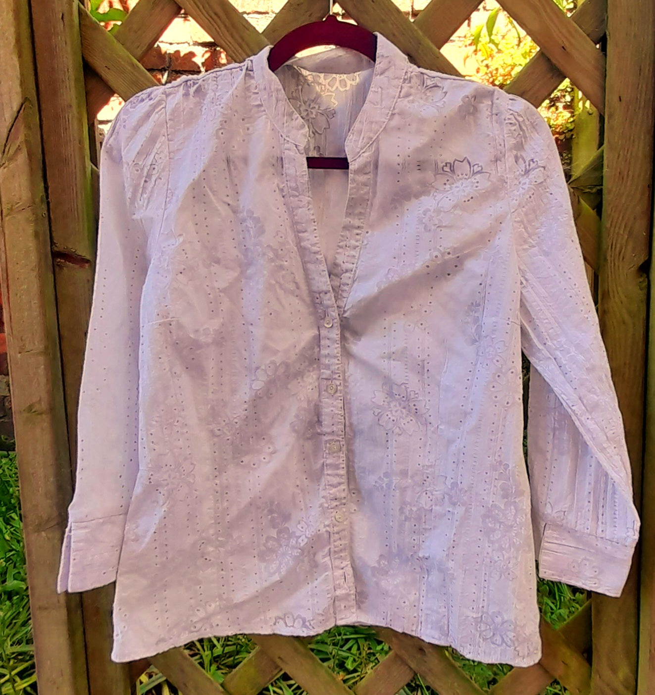 Vintage 90s White Flower Silver  Blouse