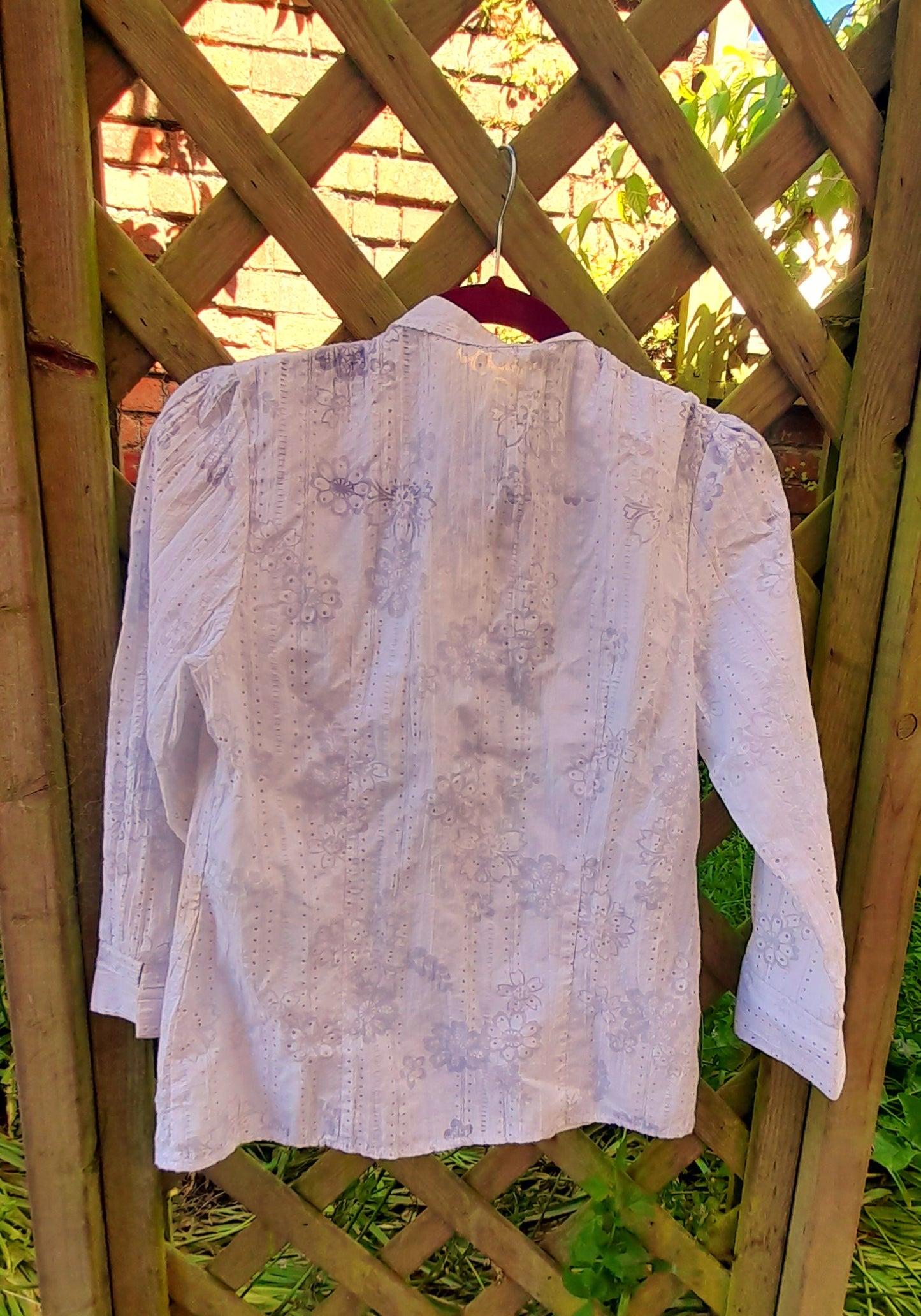 Vintage 90s White Flower Silver  Blouse