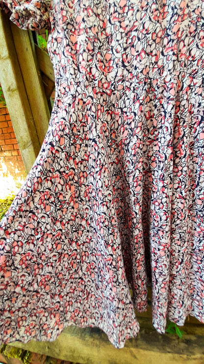Vintage Abstract Floral Viscose Short Sleeve Midi Dress