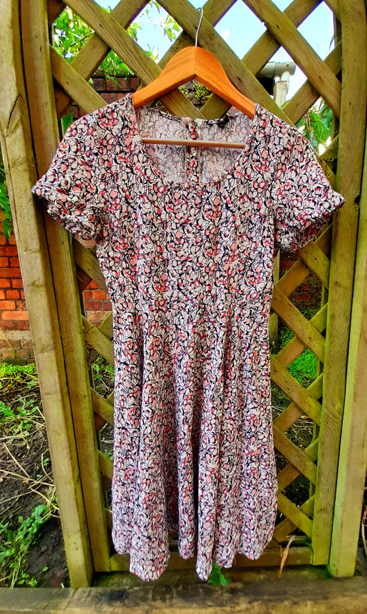 Vintage Abstract Floral Viscose Short Sleeve Midi Dress