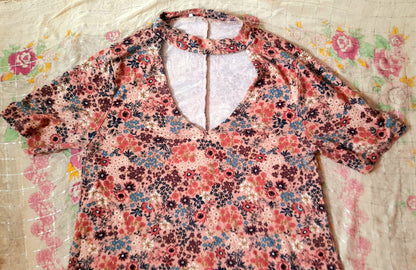 Vintage 70s Pink Floral Jersey Shift Dress