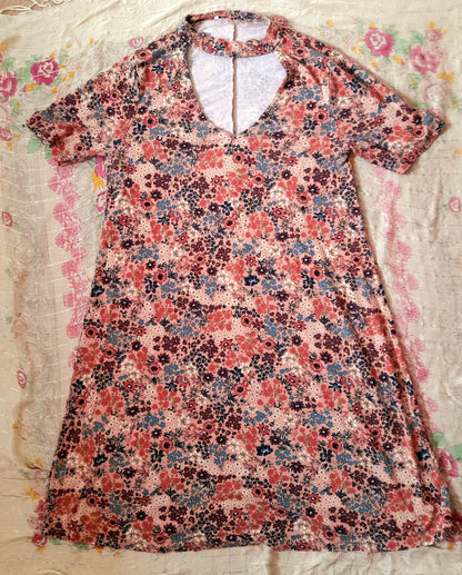 Vintage 70s Pink Floral Jersey Shift Dress