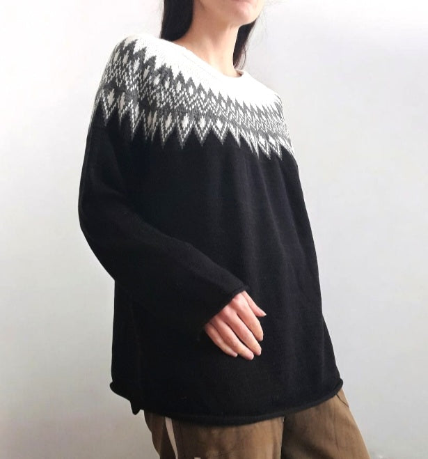 Vintage Y2K Black Cream Grey Raw Edge Fairisle Jumper