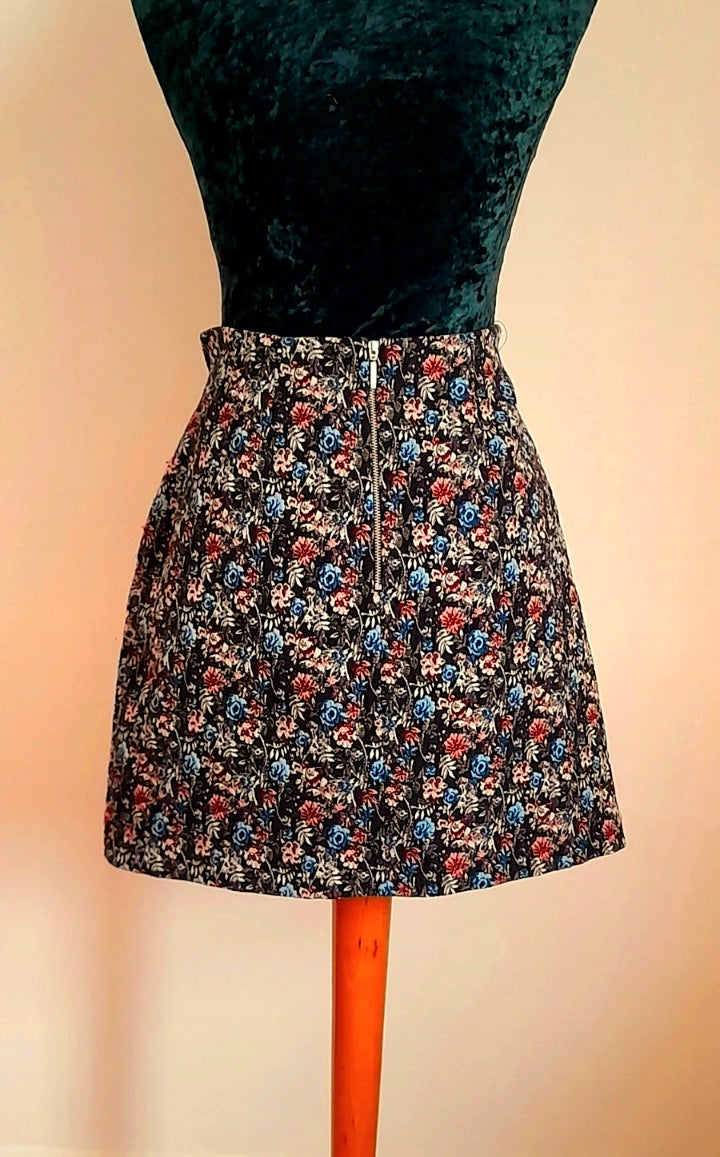 Vintage Y2K Red Blue Tapestry Rose Mini Skirt