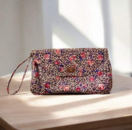 Vintage Y2K PU Faux Leather Leopard Rose Print Wristlet Clutch Bag