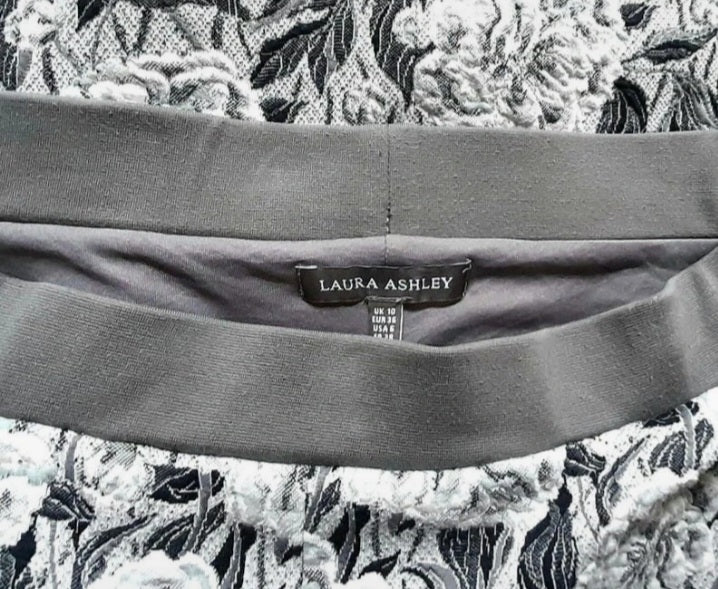 Vintage 90s LAURA ASHLEY Embroidered Rose Skirt