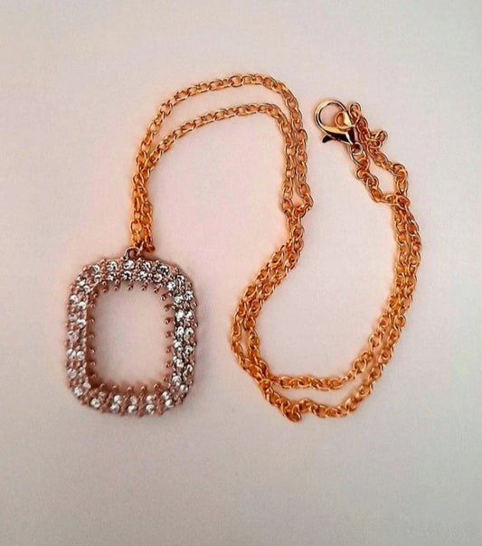 Vintage Y2K Gold Rhinestone Pendant Necklace