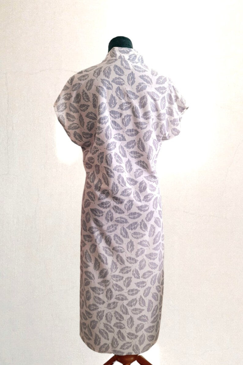 Vintage 70s LITTLEWOODS Leaf Print Tie Dress