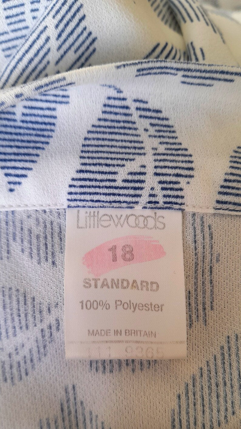 Vintage 70s LITTLEWOODS Leaf Print Tie Dress