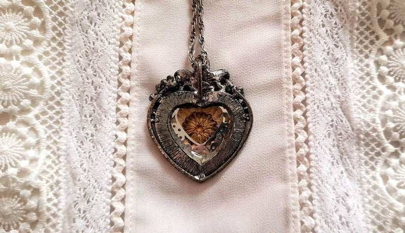 Antique Silver Real Flower Rhinestone Heart Pendant