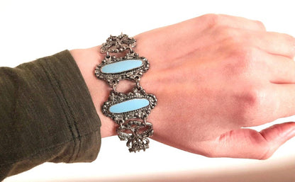 Silver Turquoise Vintage 70s Flower Serpent Hinged Bracelet