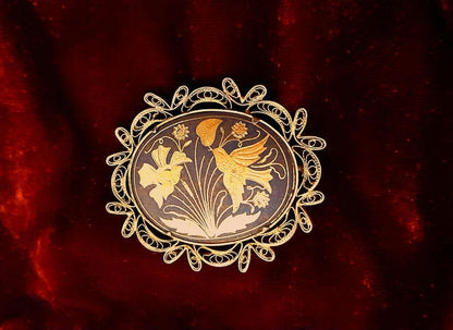 Damascene 1940s Bird & Flowers Gold Filigree Brooch
