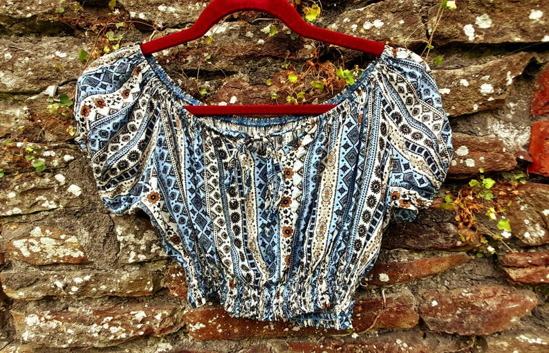 Vintage 70s Boho Daisy Flower Gypsy Cropped Blouse