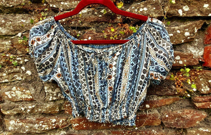 Vintage 70s Boho Daisy Flower Gypsy Cropped Blouse