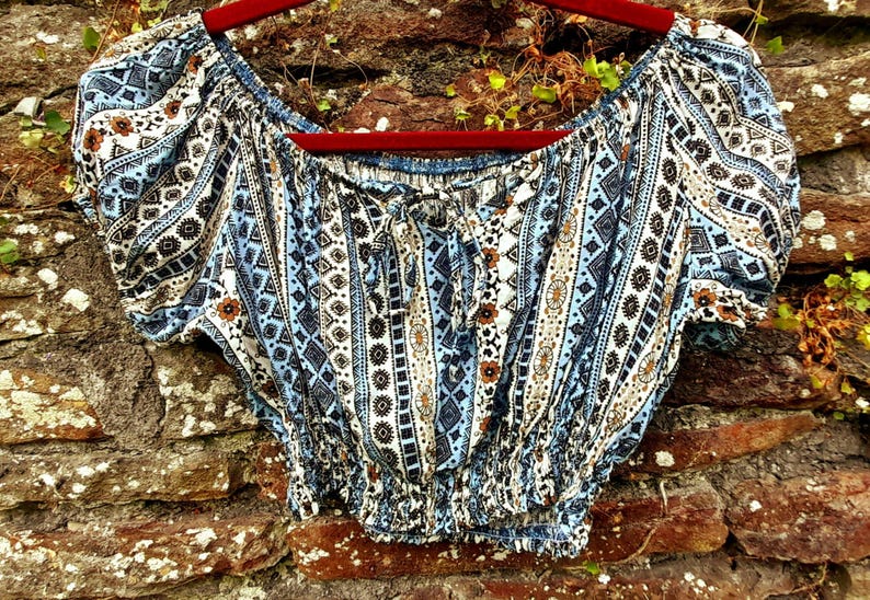 Vintage 70s Boho Daisy Flower Gypsy Cropped Blouse