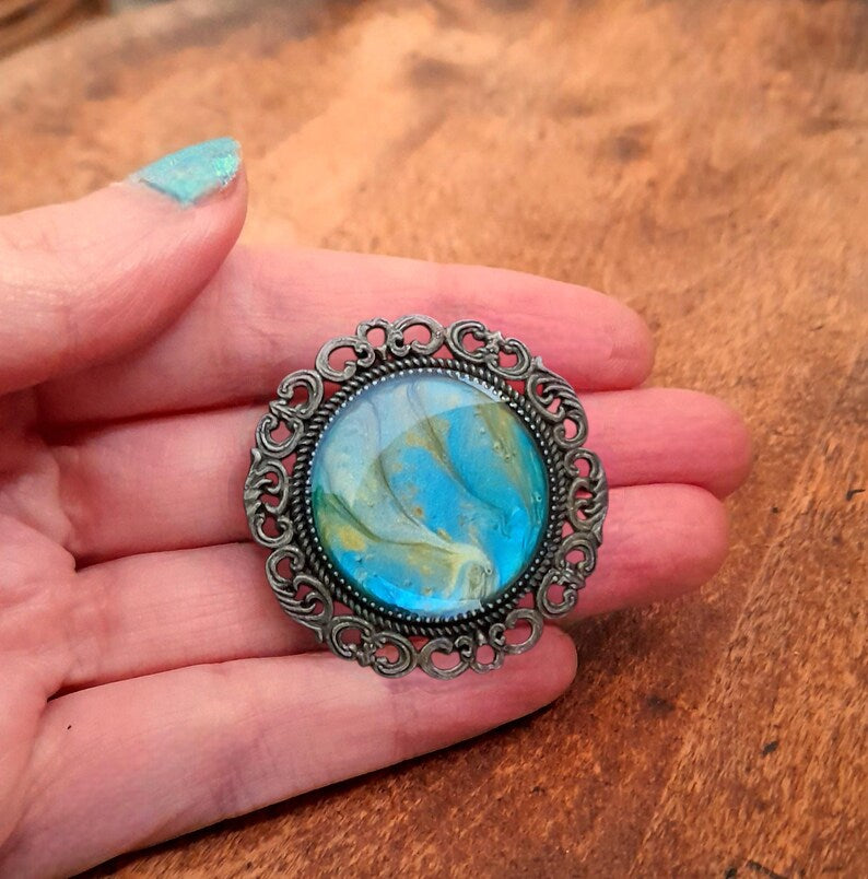 Dreamy Glass Bronze Filigree Vintage Brooch