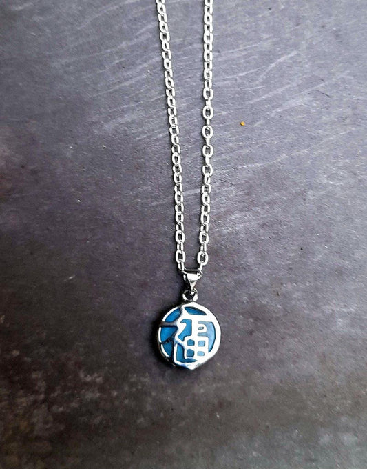 Silver Oriental Filigree Resin Reversable Pendant