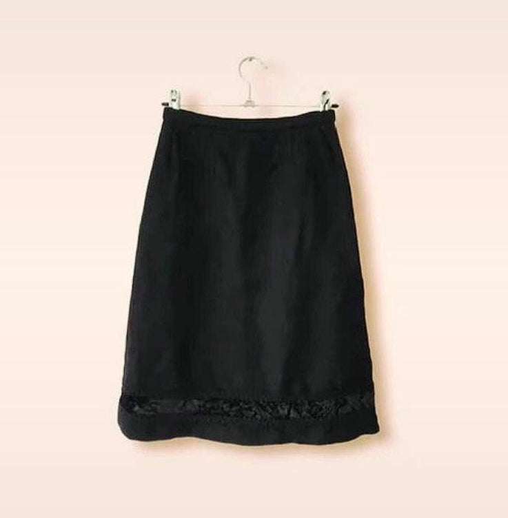 Vintage 1960s Black Brocade Velvet Trim Skirt
