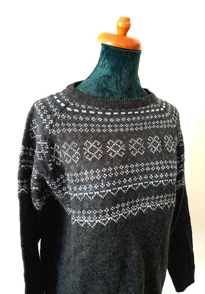 Vintage Y2K Esmara Grey White Teal Green Icelandic Slim Fit Knitted Sweater