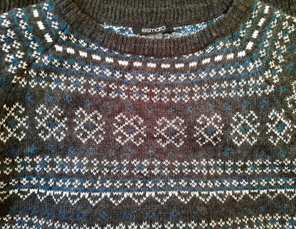 Vintage Y2K Esmara Grey White Teal Green Icelandic Slim Fit Knitted Sweater