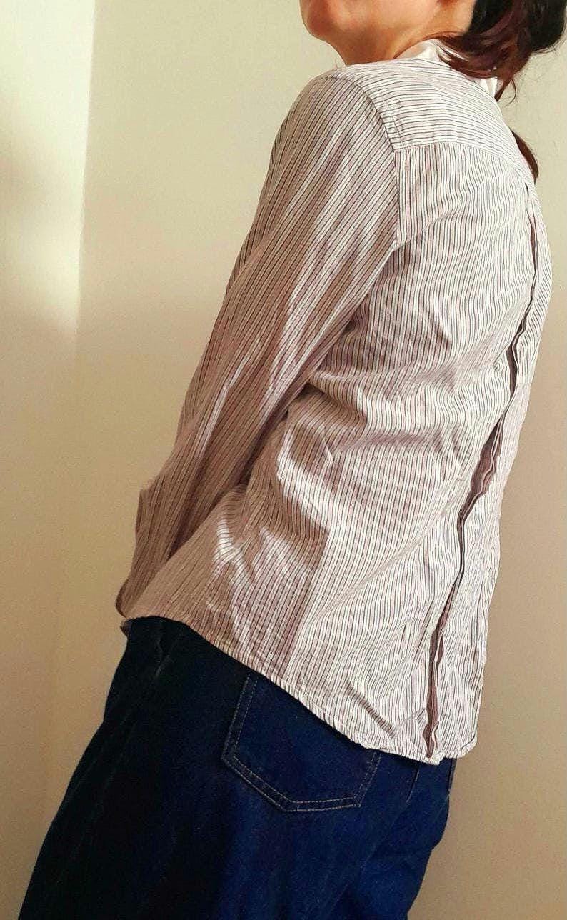 Vintage BURBERRY LONDON Pink White Pinstripe Cotton Slim Fit Designer Blouse