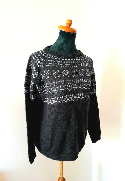 Vintage Y2K Esmara Grey White Teal Green Icelandic Slim Fit Knitted Sweater