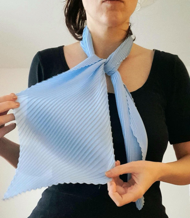 Vintage 1960s Italian Retro Mod Light Blue Crepe Chiffon Pleat Scarf