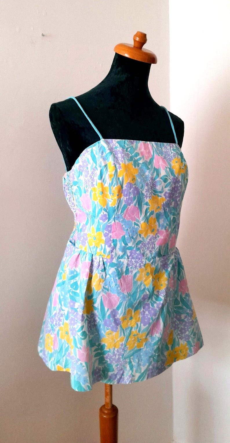 Vintage 70s SEA WAVE Pastel Floral Peplum Top