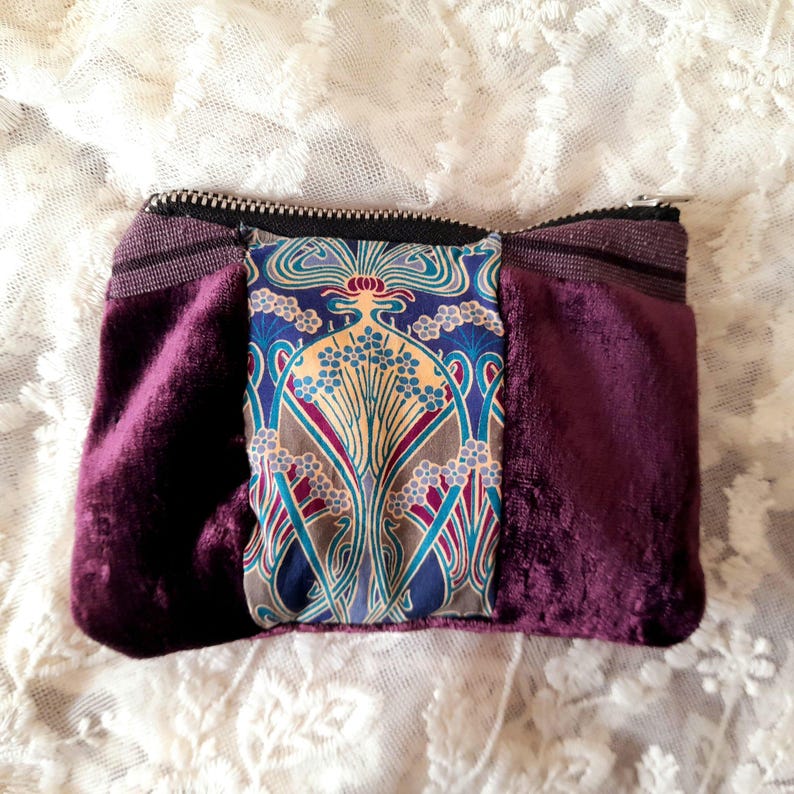 Velvet Liberty Ianthe Zip Wallet Pouch